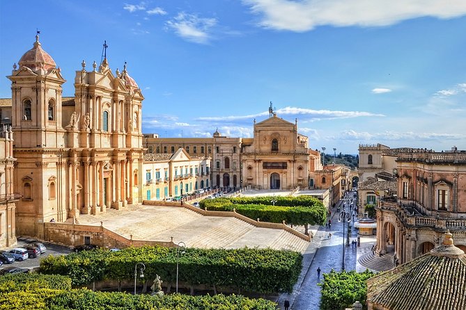 Syracuse, Ortigia and Noto walking tour from Catania - Noto: golden stone and Baroque drama