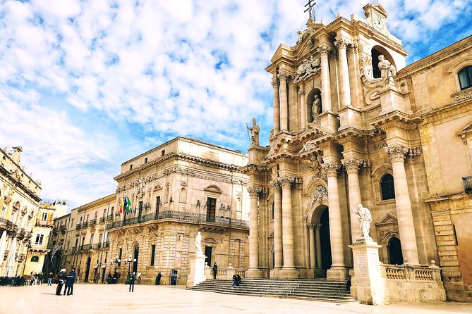 Syracuse: Ortigia Deep Dive Cultural Tour (max 6 Guests) - Why this short Ortigia walk works