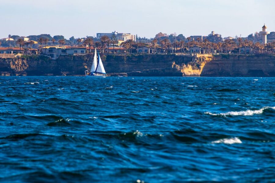 Syracuse: Ortigia Island Boat Tour with Lunch and Wine - Meeting Point and Timing Matter