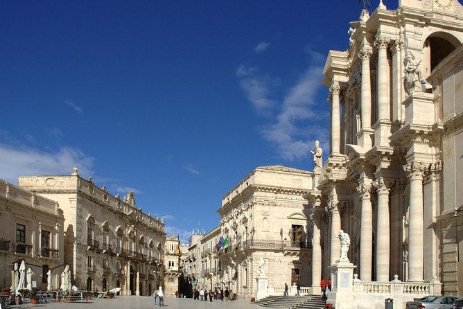 Syracuse, Ortigia & Noto - Ortigia, from the Temple of Apollo to the waterfront