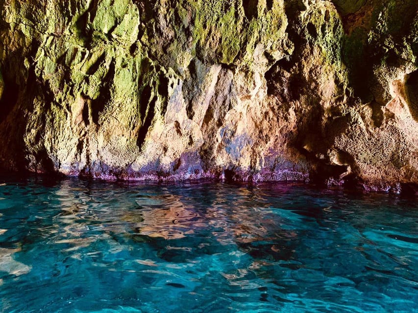 Syracuse: Private boat tour of Ortigia and sea caves - What the guide adds to the trip