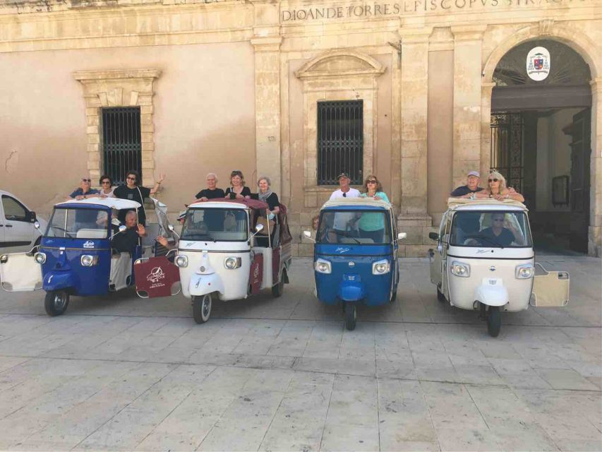 Syracuse: Private Tour of Ortygia on a Tuk Tuk - Starting at the folkloric market