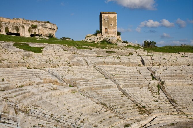 Syracuse Scavenger Hunt & Highlights Self Guided Audio Tour - The Ortigia Market: A Useful Break Point