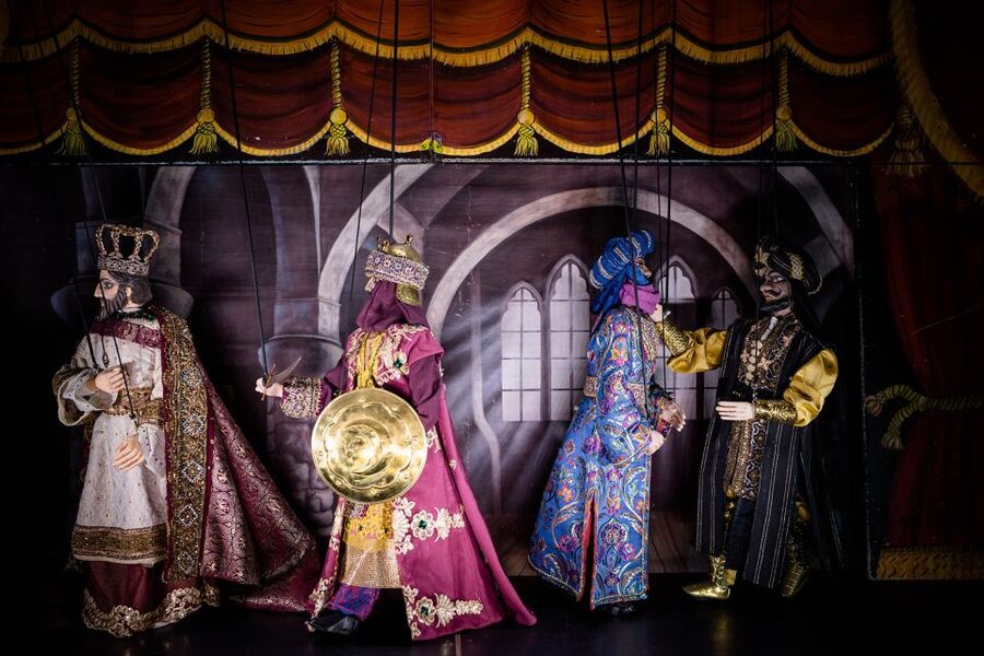 Syracuse: Sicilian Puppet Show with visit behind the scenes - Why the cultural background matters