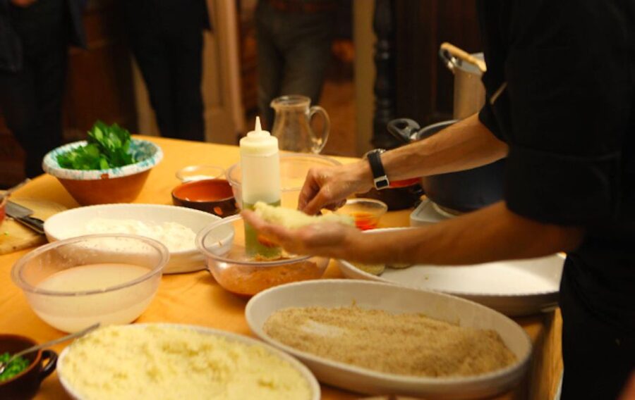 Syracuse: Sicilian Street Food Hands-On Cooking Class - Why arancini make such a good first Sicilian lesson