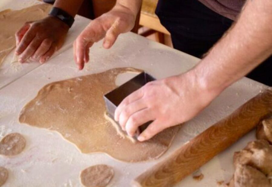 Syracuse: Sicilian Street Food Hands-On Cooking Class - Cannoli, dessert, and the Sicilian table