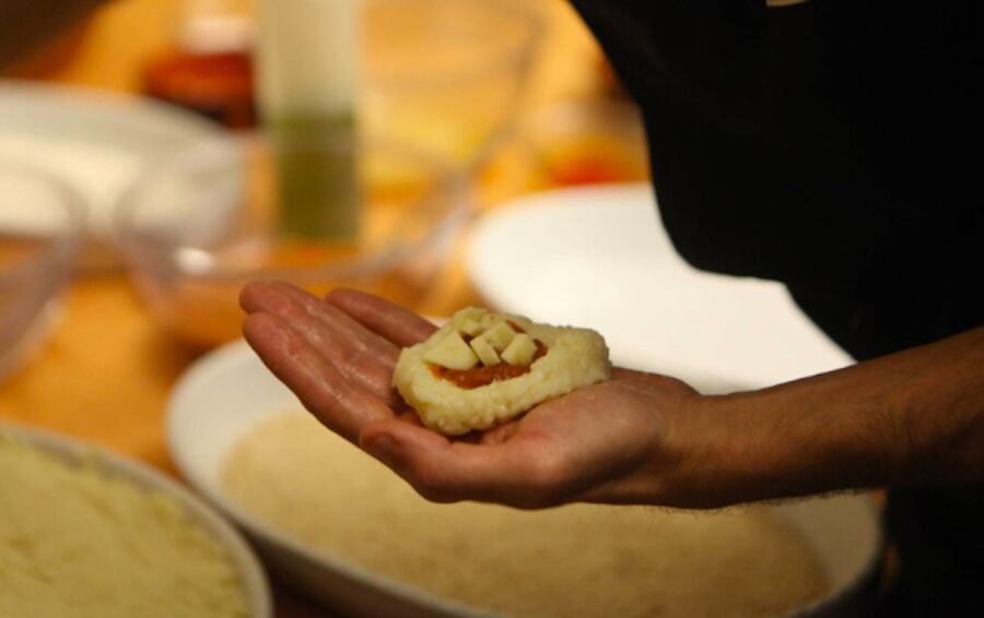 Syracuse: Sicilian Street Food Hands-On Cooking Class - The best reasons to book this class