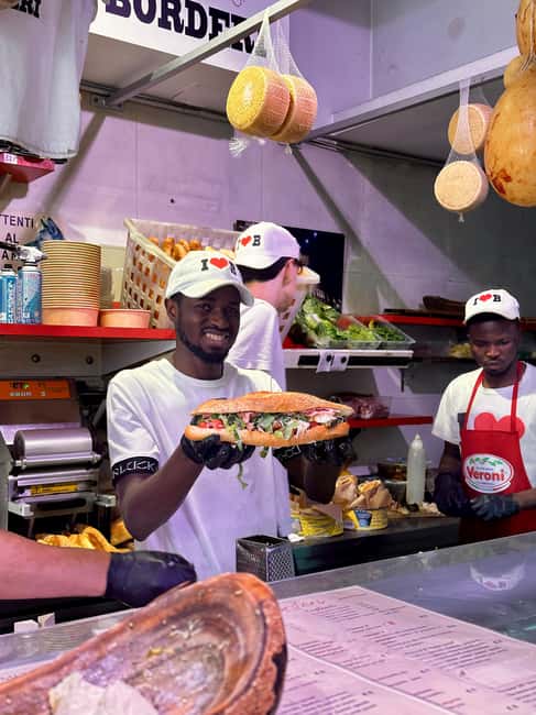Syracuse: Street Food Walking Tour in Ortigia with Tastings - Why the guides matter so much