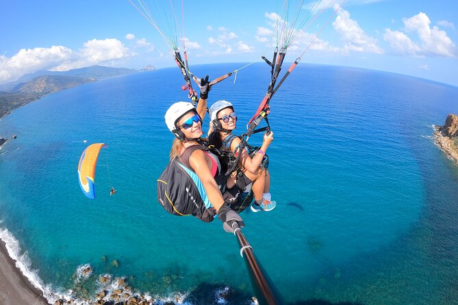 Tandem Paragliding Flight in Cefalù - GoPro photos and video after landing