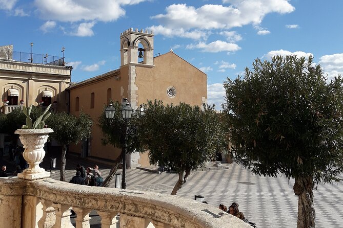 Taormina: A Self-Guided Audio Tour of Sicily’s Hilltop Town - Piazza IX Aprile and the big Sicilian view