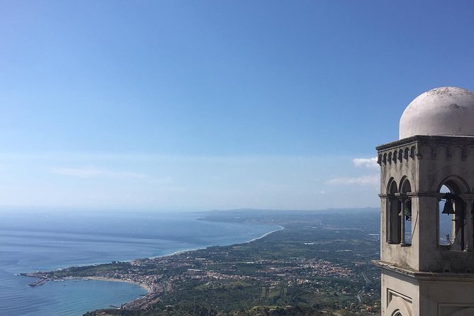 Taormina and Seaside - A half-day that links Taormina with the coast