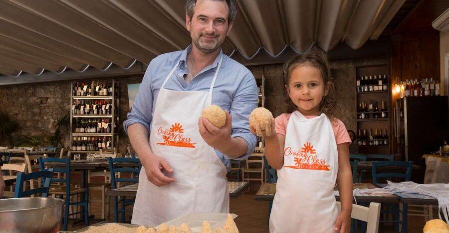 Taormina: Arancino making class - Meeting at Porta Messina