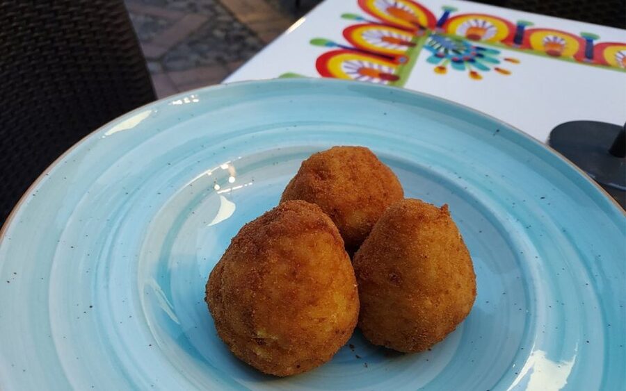 Taormina: Arancino Making Class with Drinks - Dietary needs and family suitability