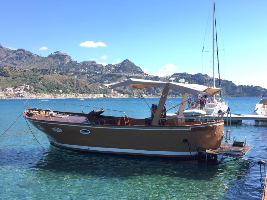 Taormina: Boat Tour to Taormina & Giardini Naxos with Drink - Seeing Taormina from the water
