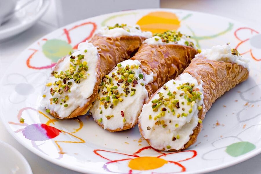 Taormina: Cannoli Making Class - Frying the shells and learning the tricky part