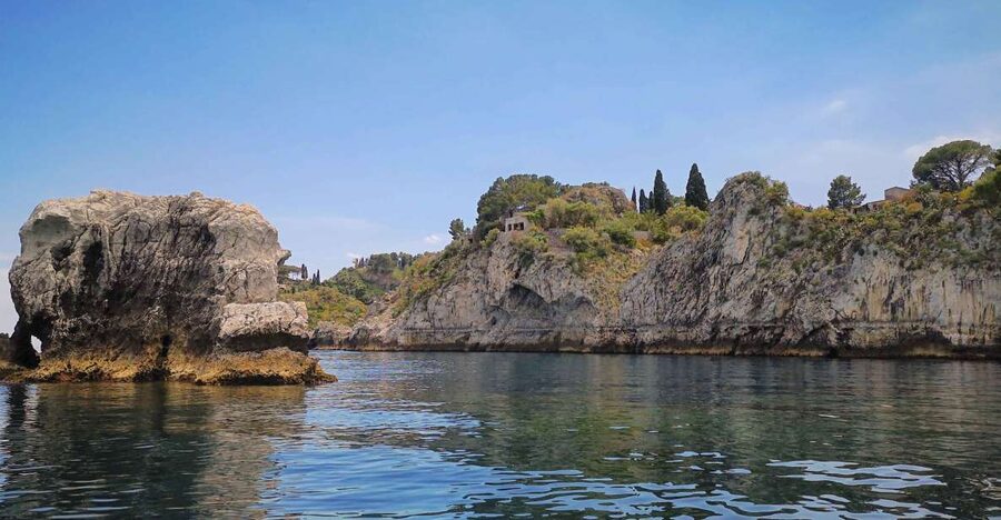 Taormina: Coastal Highlights Cruise with Wine & Food Tasting - Boat comfort and group atmosphere