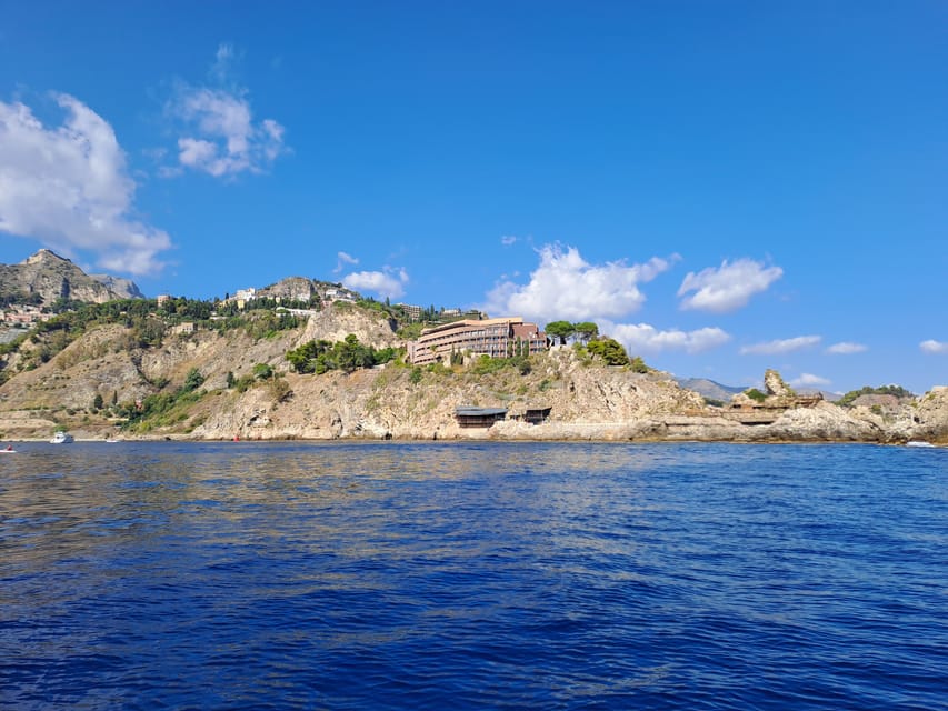 Taormina: Coastline Boat Tour with Aperitif and Snorkeling - What the two-hour schedule feels like
