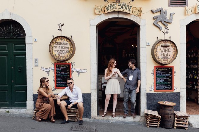 Taormina Food and Wine Walking Tour (Small Group or Private) - Stop one: fish, Prosecco, and Sicilian white wine