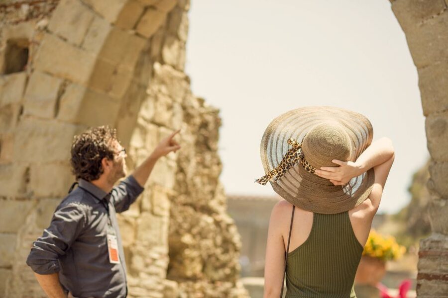 Taormina: Godfather Vs Mafia Tour with Pasta Lunch - Who should book this experience