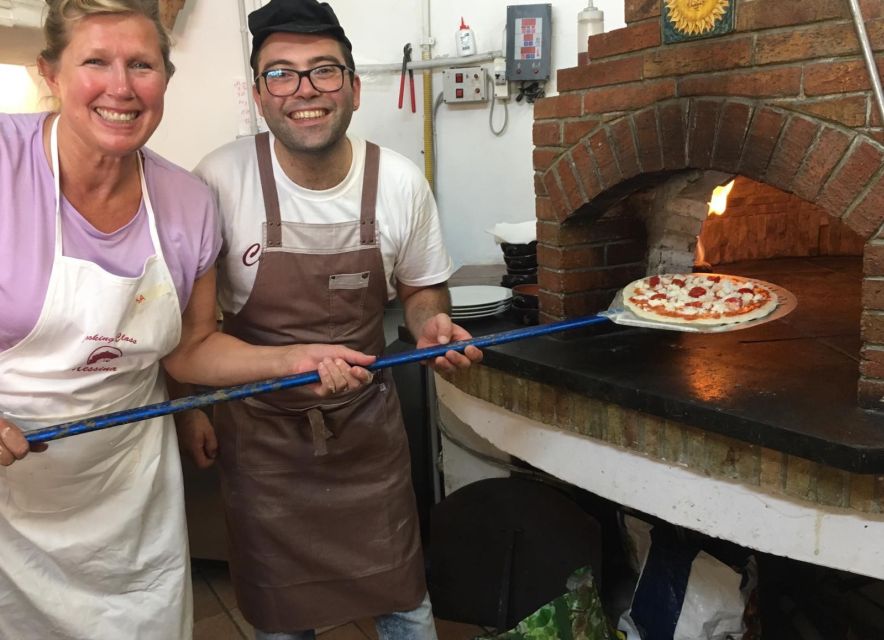 Taormina: Half-Day Pizza Making Class - How the class handles groups and families