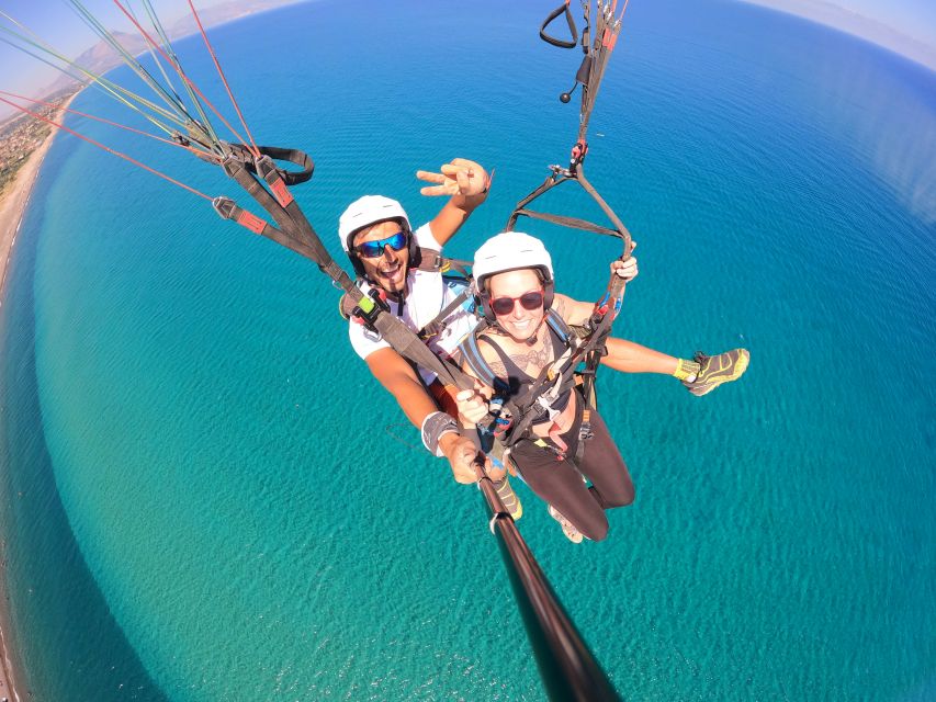 Taormina: Paragliding Tour with Instructor and GoPro Video - Safety instructions and the tandem setup