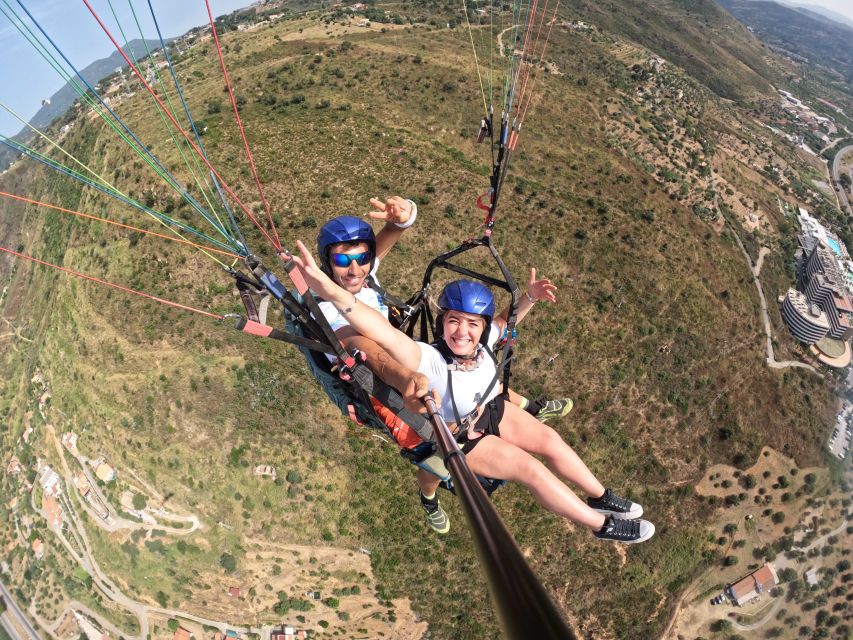 Taormina: Paragliding Tour with Instructor and GoPro Video - What the flight feels like from the air