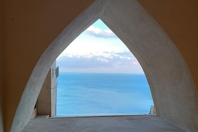 Taormina premium food & wine tour at rooftops and upscale bars - Piazza IX Aprile: Taormina’s classic view stop