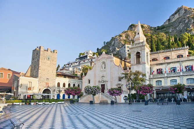 Taormina Private Walking Tour - Piazza IX Aprile and San Giuseppe