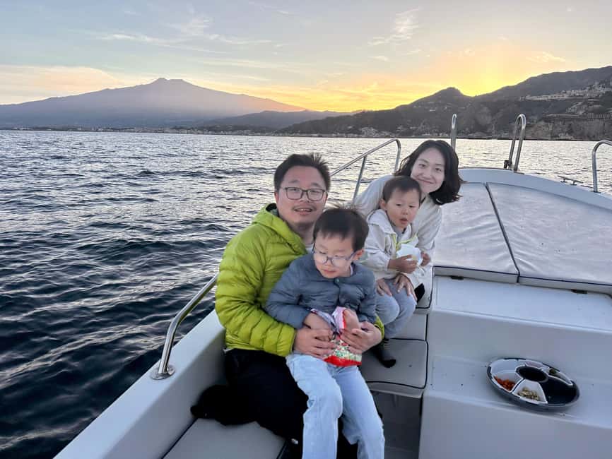 Taormina: Sunset Boat Tour with Aperitif - Mazzarò and the Blue Grotto