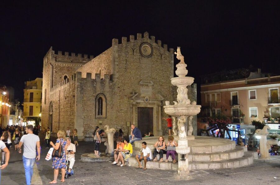 Taormina: Sunset Walking Tour & Aperitif on Rooftop Terrace - Palazzo Corvaja and the mix of cultures