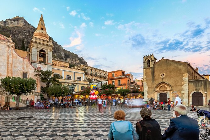 Taormina Top Sights Private & Personalized Guided Walking Tour - What the private format changes