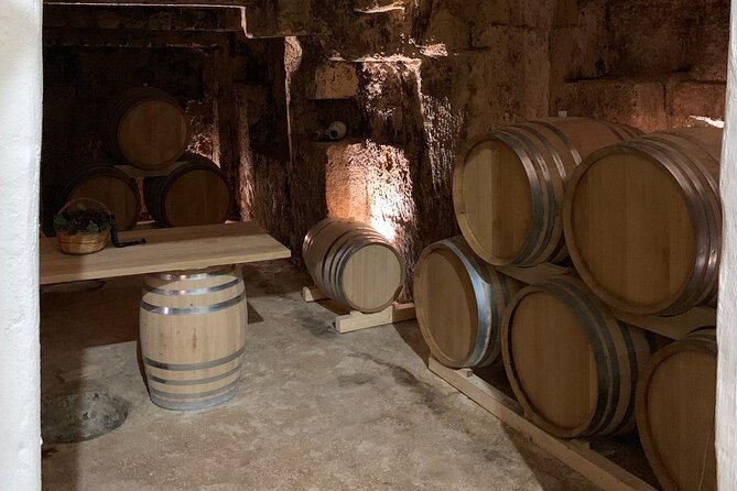 Tasting in the historic cellar of Marsala - What the cellar visit adds to the price