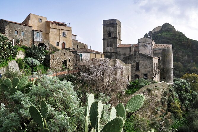 The Godfather and Taormina Tour from Messina - The guides shape the day