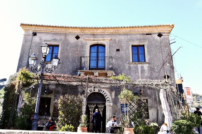 The Godfather movie tour from Catania - Transport, timing, and group size