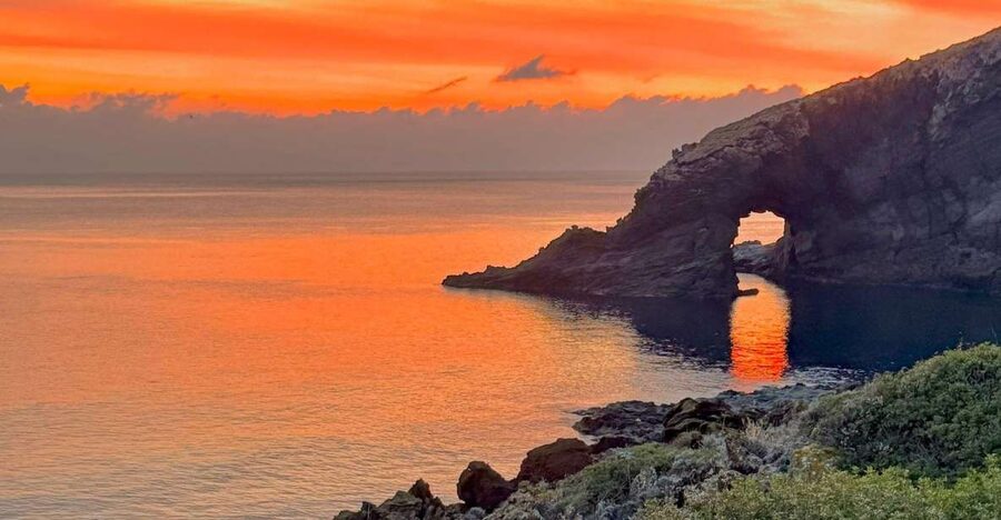 Thermal waters tour - From Pantelleria Harbour to the island’s volcanic interior