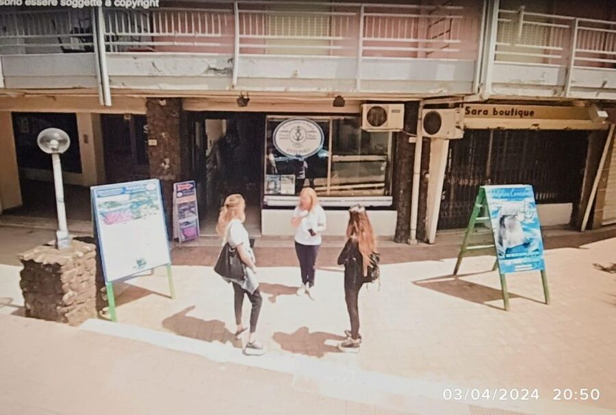 Tour di Giardini Naxos/Taormina, Isola Bella, Grotta Azzurra - Mazzarò, S. Nicola, and Spisone Bays