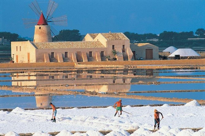 Tour Erice, Trapani salt pans, Segesta - A calm private ride from Palermo