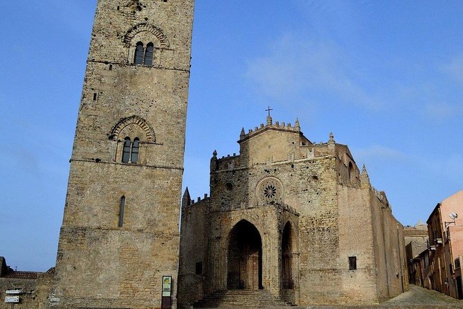 Tour Erice, Trapani salt pans, Segesta - Price, group size, and what you actually receive
