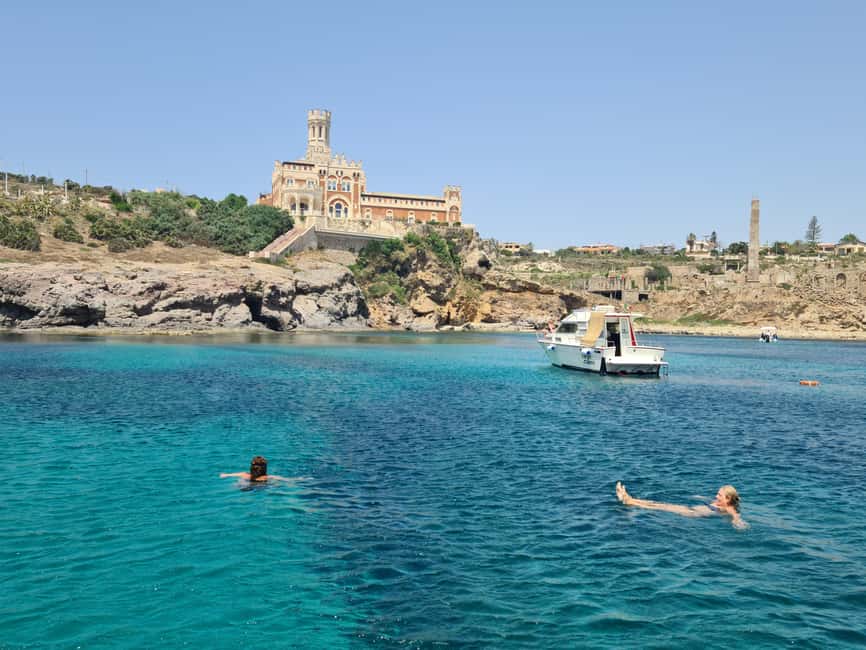 Tour in barca da Avola a Marzamemi/Portopalo di CapoPassero - Marzamemi is seen from the sea, not necessarily explored on foot