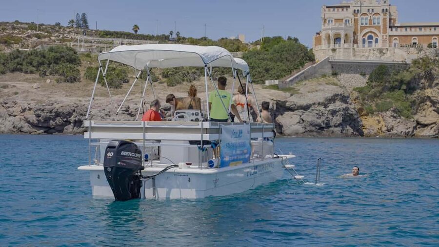 Tour in barca da Avola a Marzamemi/Portopalo di CapoPassero - The skipper is part of the experience