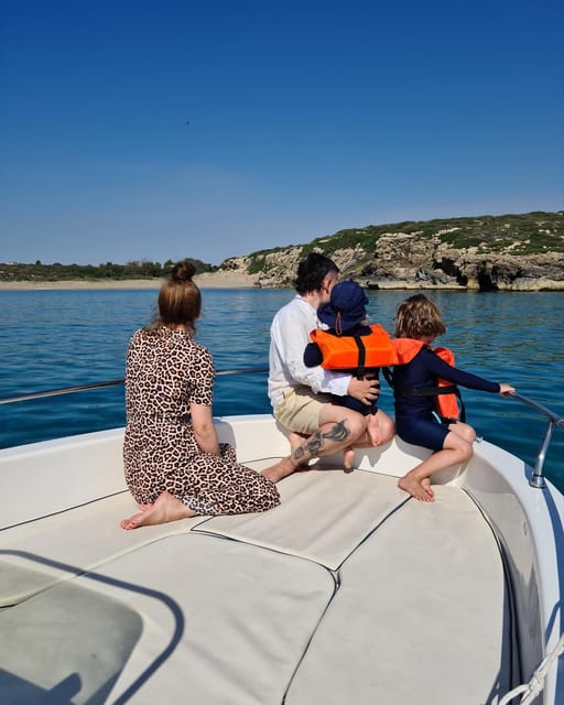 Tour in barca privata da Avola a Marzamemi con snorkeling - Key details at a glance