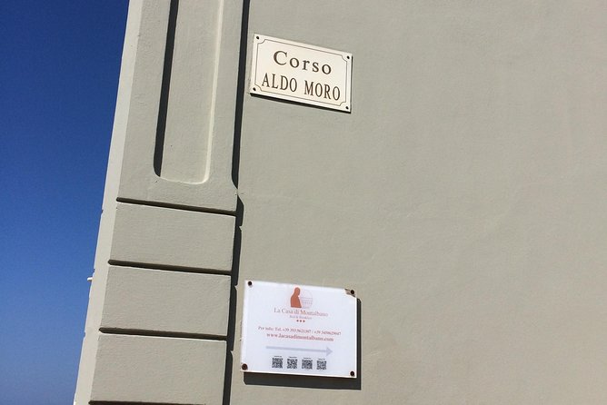 Tour of Montalbano - What the driver and guide arrangement means