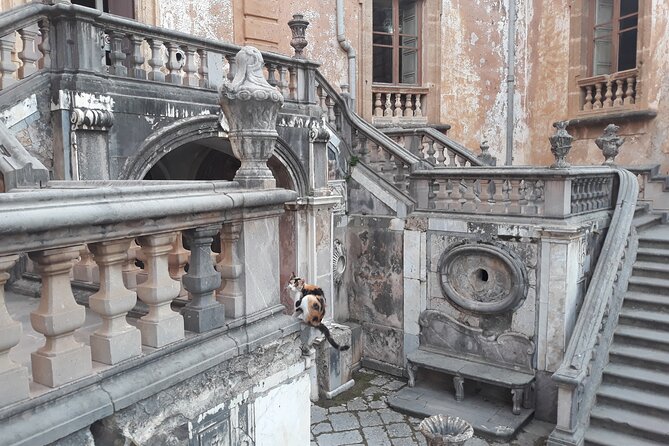 Tour of Villa Palagonia and Street Food itinerary in Bagheria - What the schedule really gives you in three hours