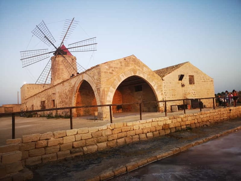 Trapani: 2-Hour Salt Flats Tour - A short look around Trapani