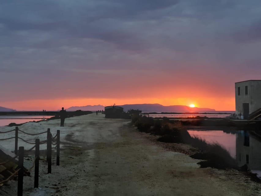 Trapani: Salt Pans Sunset Tour and Flamingo Way - Chiusicella Salt Mine and the open-air walk
