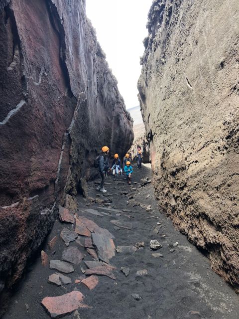 Trekking at 3000 meters on Etna - Passing the Laghetto Crater and returning by cable car