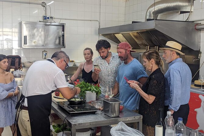 Visit of the Ortigia market and cooking class of typical dishes - Is $155.68 a fair price?