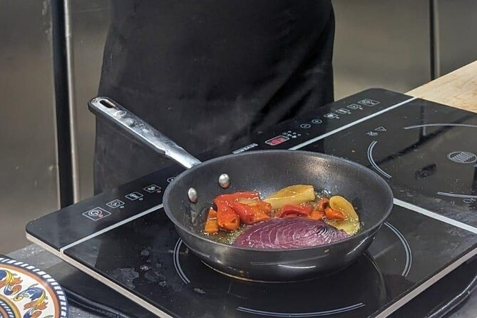 Visit of the Ortigia market and cooking class of typical dishes - Timing, meeting point, and practical details