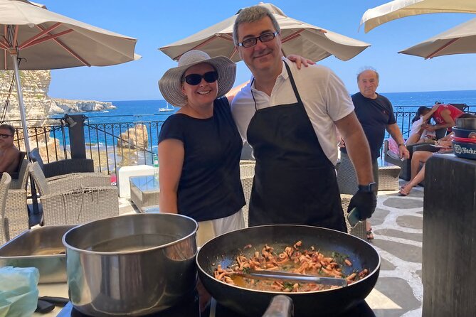 Visit of the Ortigia market and cooking class of typical dishes - Who will enjoy this most