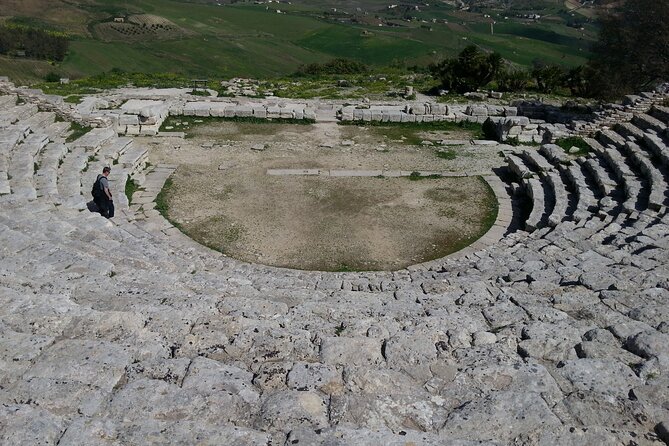 Visit Segesta and Selinunte from Trapani - Leaving Trapani at 9:00 am